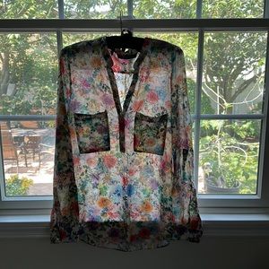 Delicate & Pretty Floral Zara long sleeve Henley